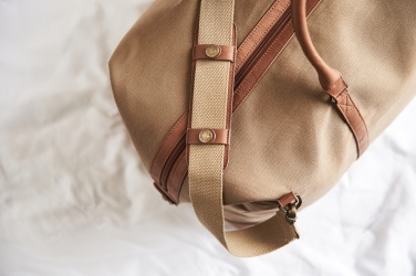 Logotrade Firmengeschenke das Foto: VINGA Sloane Wochenendtasche aus RCS rPET