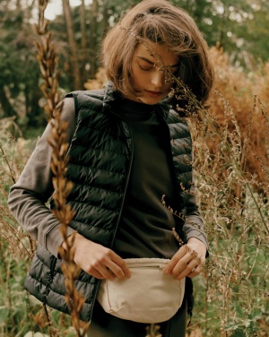 Logotrade Werbeartikel das Foto: Iqoniq Meru Damen Bodywarmer aus recyceltem Polyester