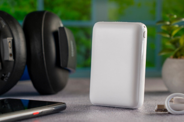 Logotrade Firmengeschenke das Foto: Powerbank 10 000 mAh KILLIS