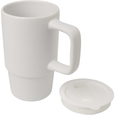 Logotrade Werbeartikel das Foto: Carter 450 ml Keramiktasse mit Kunststoffdeckel
