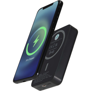 Logotrade Geschäftsgeschenke das Foto: Acrab 15 W 10.000 mAh magnetische kabellose Powerbank mit 20 W PD aus recyceltem Kunststoff