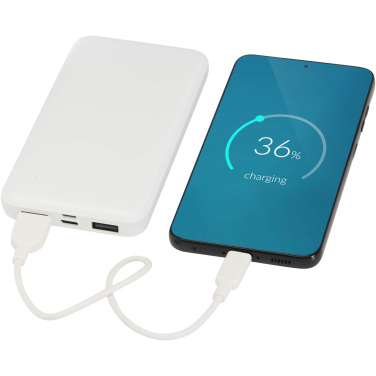 Logotrade Werbegeschenke das Foto: Intan 10 W 10.000 mAh Powerbank aus recyceltem Kunststoff