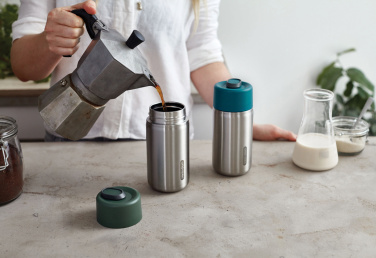 Logotrade werbemittel das Foto: Black+Blum isolierter, auslaufsicherer Becher aus Edelstahl