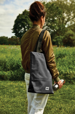 Logotrade Logogeschenke das Foto: Black+Blum isolierte 16L Trage- & Kühltasche