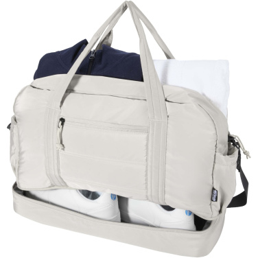 Logotrade Werbegeschenke das Foto: Puffer GRS recycelte Reisetasche mit isoliertem Boden 30L