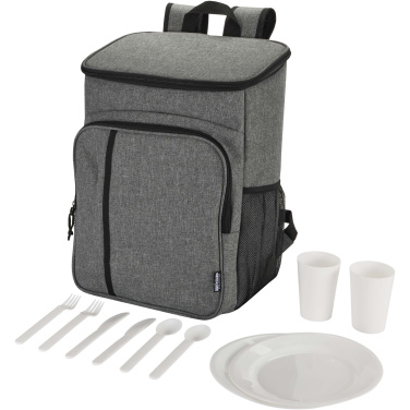 Logotrade Werbeartikel das Foto: Tundra GRS recycelter Picknickkühlrucksack mit Besteckset 20L