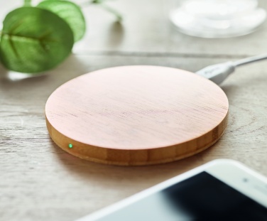 Logo trade corporate gift photo of: Wireless charger bamboo 10W RUNDO +