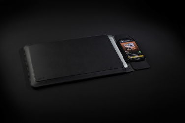 Logotrade promotional gift picture of: Swiss Peak 15W magnetic charging laptop sleeve 14-15,6"