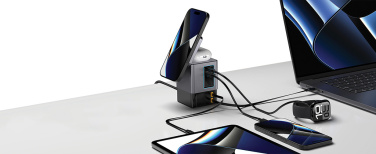 Logotrade advertising product picture of: Urban Vitamin Sacramento 105W GAN charger+retractable cables