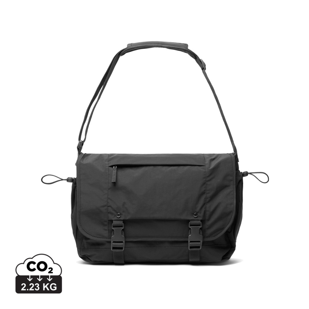 Logotrade promotional merchandise photo of: KENTO URBAN RCS recycled nylon 15.6 inch Messenger