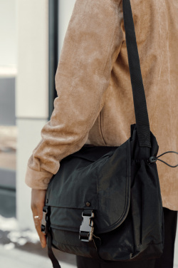 Logo trade promotional giveaway photo of: KENTO URBAN RCS recycled nylon 15.6 inch Messenger