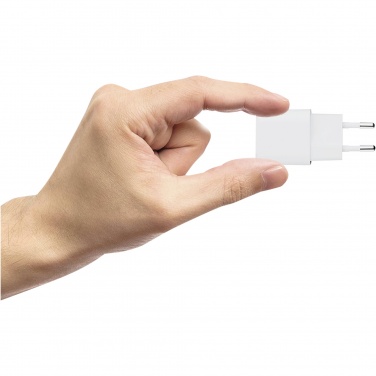 Logo trade firmakingid foto: Xtorm XEC020 GaN² Ultra 20W seinalaadija