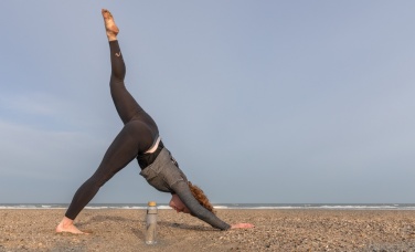 Logo trade reklaamkingitused foto: Impact borosilikaatklaasist pudel bambusest kaanega