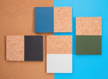 Logo trade reklaamkingitused foto: A5 kork- ja kraftmärkmik