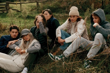 Logo trade firmakingid foto: Iqoniq Meru naiste taaskasutatud polüestrist vest