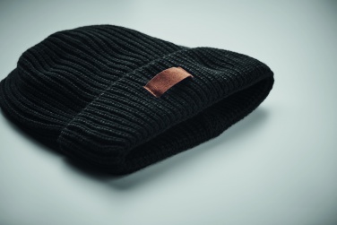 Logo trade firmakingi pilt: Talvekomplekt taaskasutatud materjalist, kindad, müts ja sall