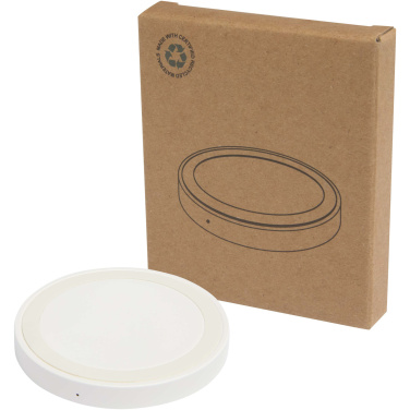 Logo trade reklaamkingituse pilt: Freal 15 W taaskasutatud plastist juhtmevaba laadimisalus