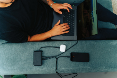 Logotrade ärikingi foto: Urban Vitamin Eureka hübriid GANcharger 10000mah akupank 65W