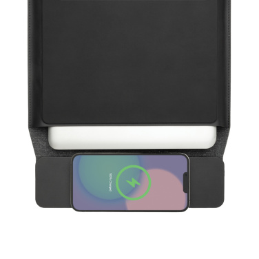Logo trade reklaamkingituse pilt: Swiss Peak 15W magnetilise laadimisega sülearvutiümbris 14-15,6"