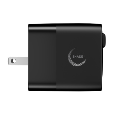 Logotrade reklaamtooted pilt: Urban Vitamin Mendocino 65W GaN laadija sissetõmmatav kaabel