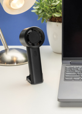 Logo trade ärikingid foto: Twist RCS taaskasutatud plastist laetav kaasaskantav ventilaator