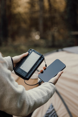 Logotrade ärikingi foto: Nordic Drift Titan 10.000mAh päikesepatareiga akupank
