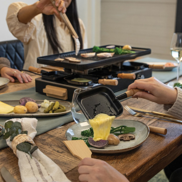 Logotrade firmakingituse foto: BOSKA Raclette Gourmet Party, 8 inimest (EL-tüüpi F)