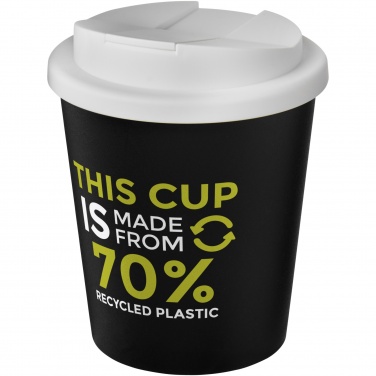 Logotrade mainoslahjat ja liikelahjat tuotekuva: Americano® Espresso Eco 250 ml kahvimuki kierrätetystä materiaalista. Läikkymätön kansi.