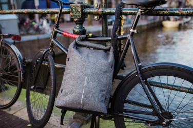 Logo trade mainoslahja ja liikelahja tuotekuva: Urban varkaudenesto- ja viiltosuojattu reppu