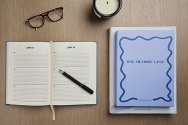 Logo trade mainoslahja kuva: VINGA One memory a day -päiväkirja GRS-sertifioitua paperia