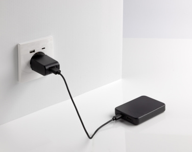 Logo trade liikelahja kuva: Boostcore RCS virtalähde 5.000mAh USB C:llä varustettuna