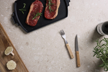Logotrade liikelahja mainoslahja kuva: VINGA Paso 8-osainen ruokailuvälinesetti grillaukseen