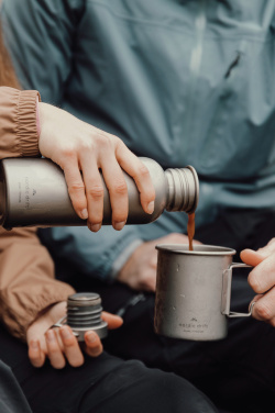 Logotrade mainoslahja ja liikelahja kuva: Nordic Drift Trail -ultrakevyt titaanijuomapullo 600 ml