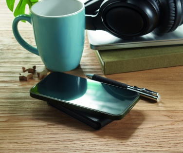 Logotrade reklaminiai produktai nuotrauka: Sulankstomas magnetinis įkroviklis 15W