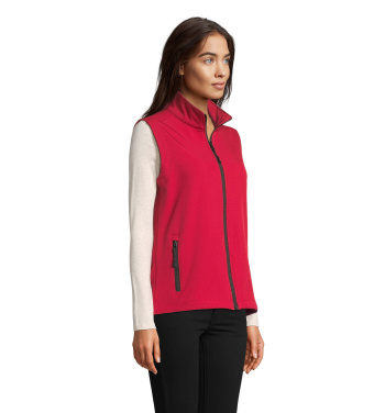 Logotrade firminės dovanos nuotrauka: RACE BW MOTERŲ SOFTSHELL MARŠKINĖLIAI