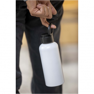 Logotrade ziemassvētku dāvanas foto: Trinity 600 ml RCS sertificēta pārstrādāta alumīnija ūdens pudele ar RPET vāku