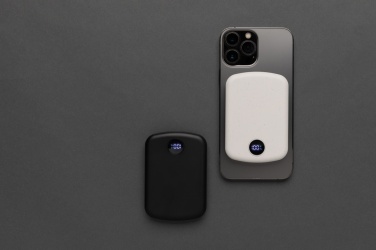 Logotrade biznesa dāvanas foto: MagBoost RCS pārstrādāta plastmasas 5000 mah magnētiskā jaudas banka