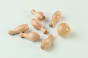 Logotrade korporatīvās dāvanas foto: Mini priedes koka boulinga komplekts