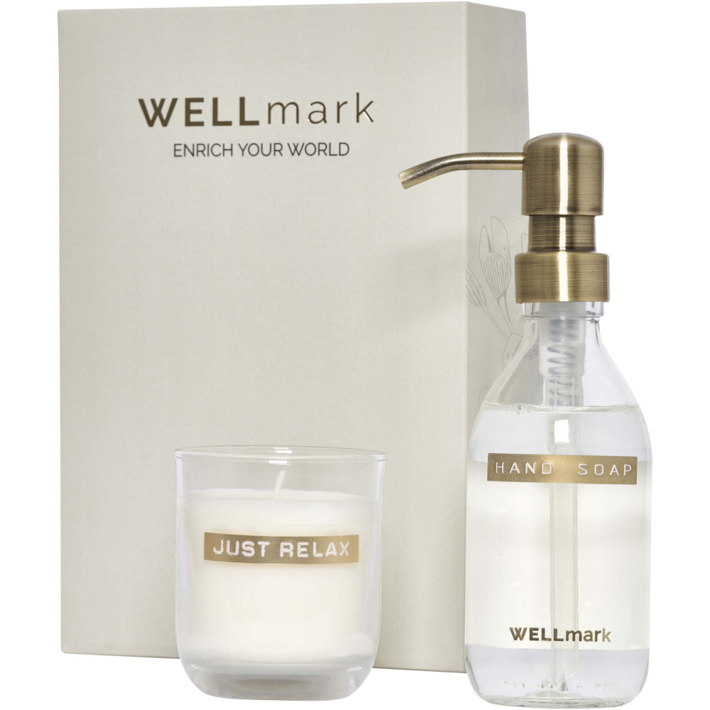 Logotrade ziemassvētku dāvanas foto: Wellmark Discovery 250 ml roku ziepju dozators un 150 g aromātisko sveču komplekts