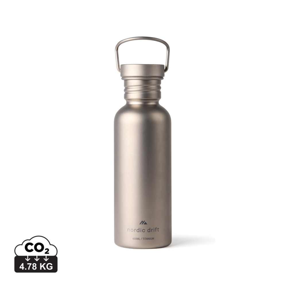 Logotrade ziemassvētku dāvanas foto: Nordic Drift Trail īpaši vieglā titāna ūdens pudele 600 ml