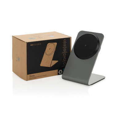 Логотрейд pекламные cувениры картинка: Магнитная подставка для телефона с беспроводной зарядкой Terra Aluminum мощностью 15 Вт