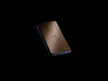 Logotrade profilprodukter bild: 8.000 mAh powerbank m. trådlös laddning RCS plast