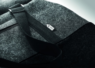Logotrade presentreklam bild: Weekend bag i RPET-filt