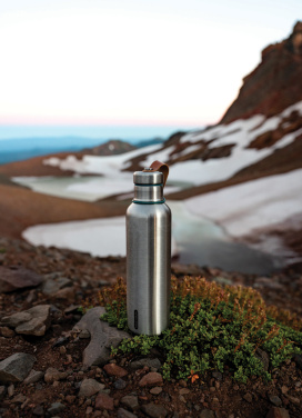 Logotrade reklamprodukter bild: Black+Blum Isolerad vattenflaska Stor 750 ml