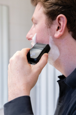 Logotrade kampanjprodukter bild: TrimBlade uppladdningsbar rakapparat IPX7