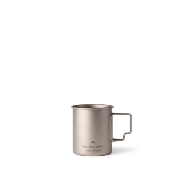 Logotrade kampanjprodukter bild: Nordic Trail ultralätt titaniummugg 450 ml